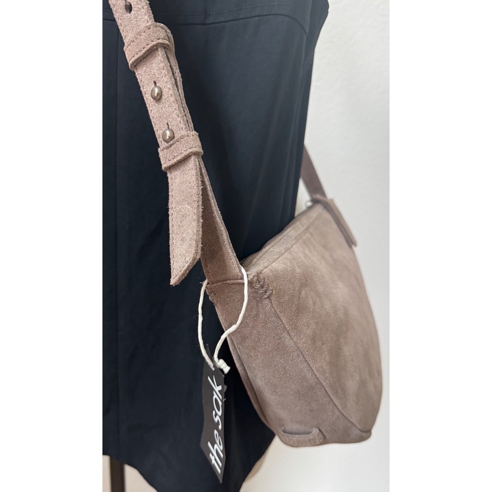 The Sak Suede Saddle Crossbody Bag in Taupe Brown - Picture 5 of 16
